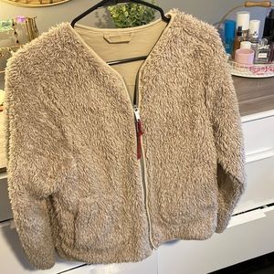 Lulu fuzzy zip up
